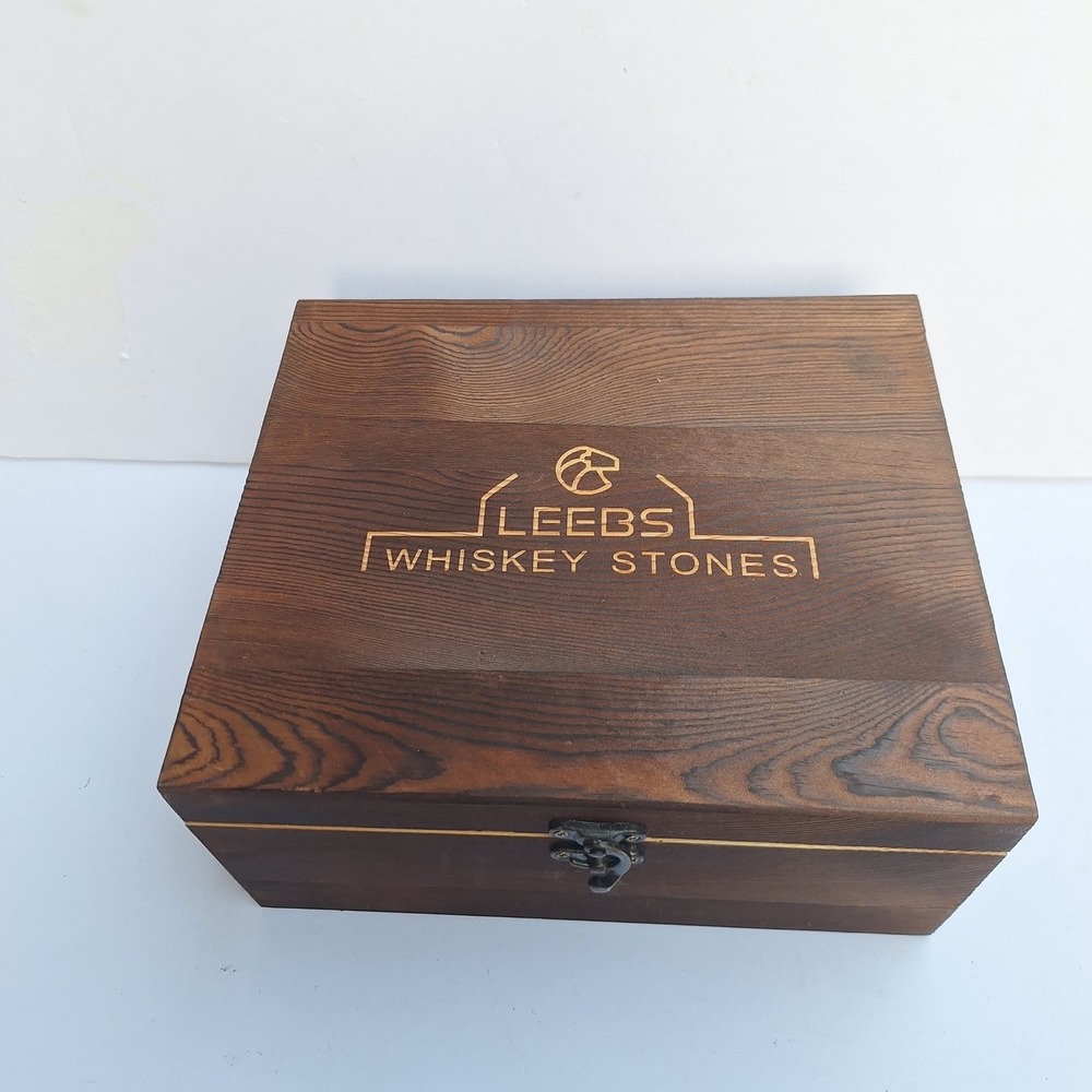 Leebs Whiskey Stones Gift Set Wood Box 2 Crystal Glasses 8 Granite Rocks Tongs